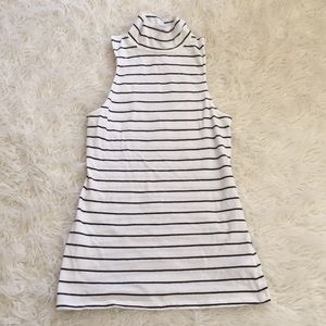 Express Sleeveless Turtleneck